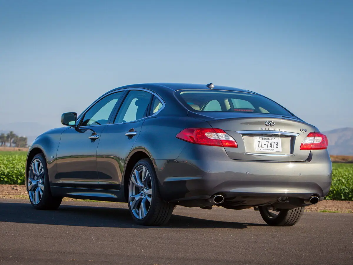 Infiniti Q70 I Седан — сүрөт 4