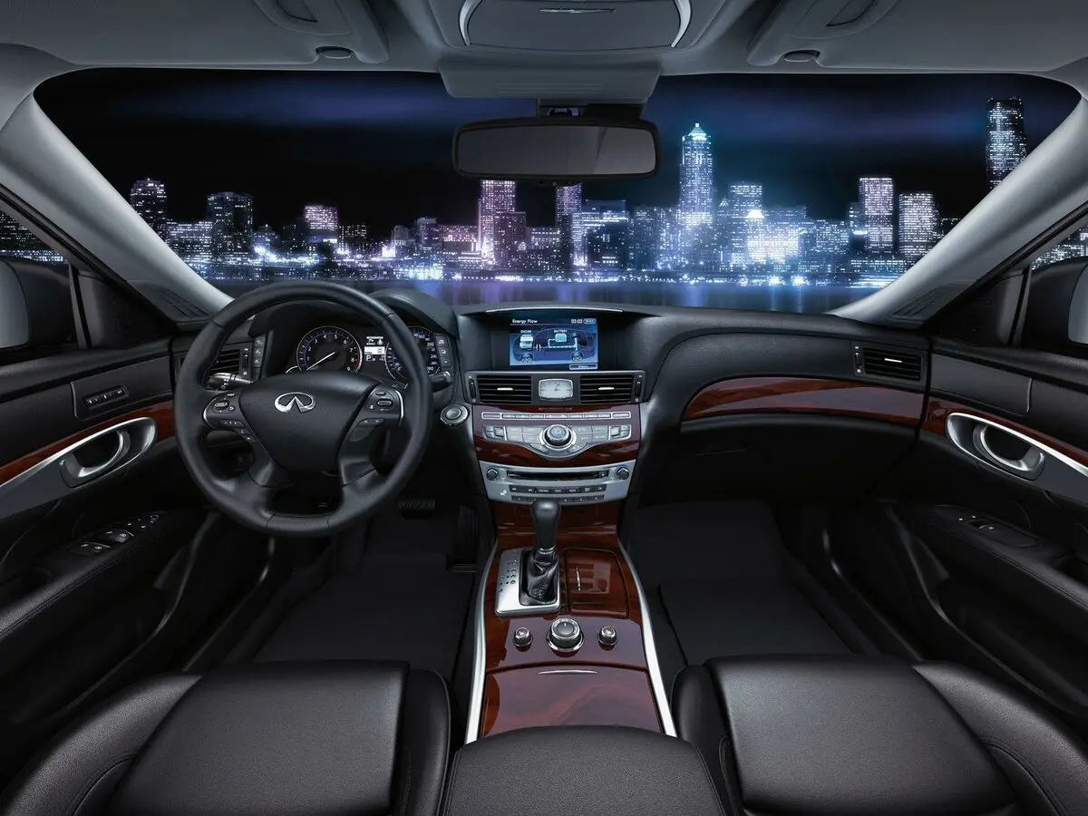 Infiniti Q70 I Седан — сүрөт 5