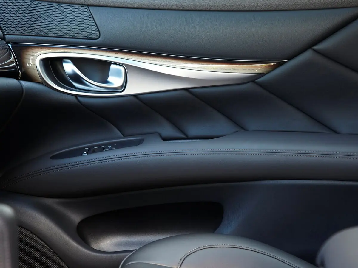 Infiniti Q70 I Седан — сүрөт 9