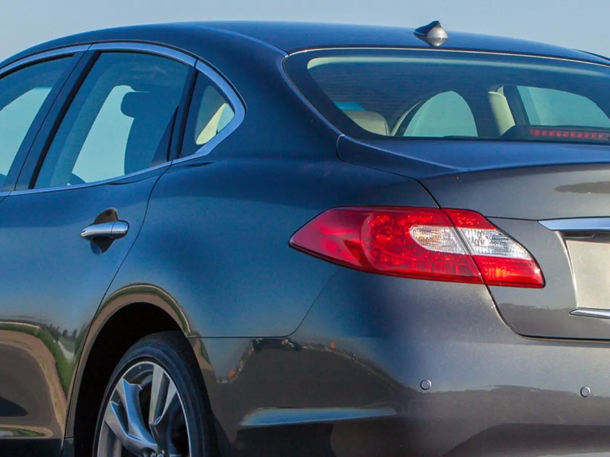 Infiniti Q70 I Седан — сүрөт 11