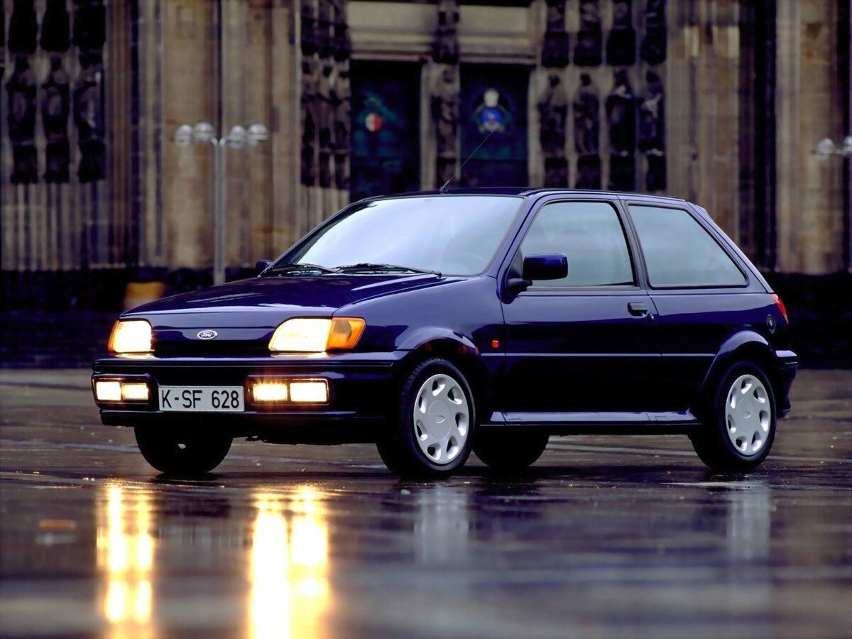 Ford Fiesta Mk3 Хэтчбек 3 дв.