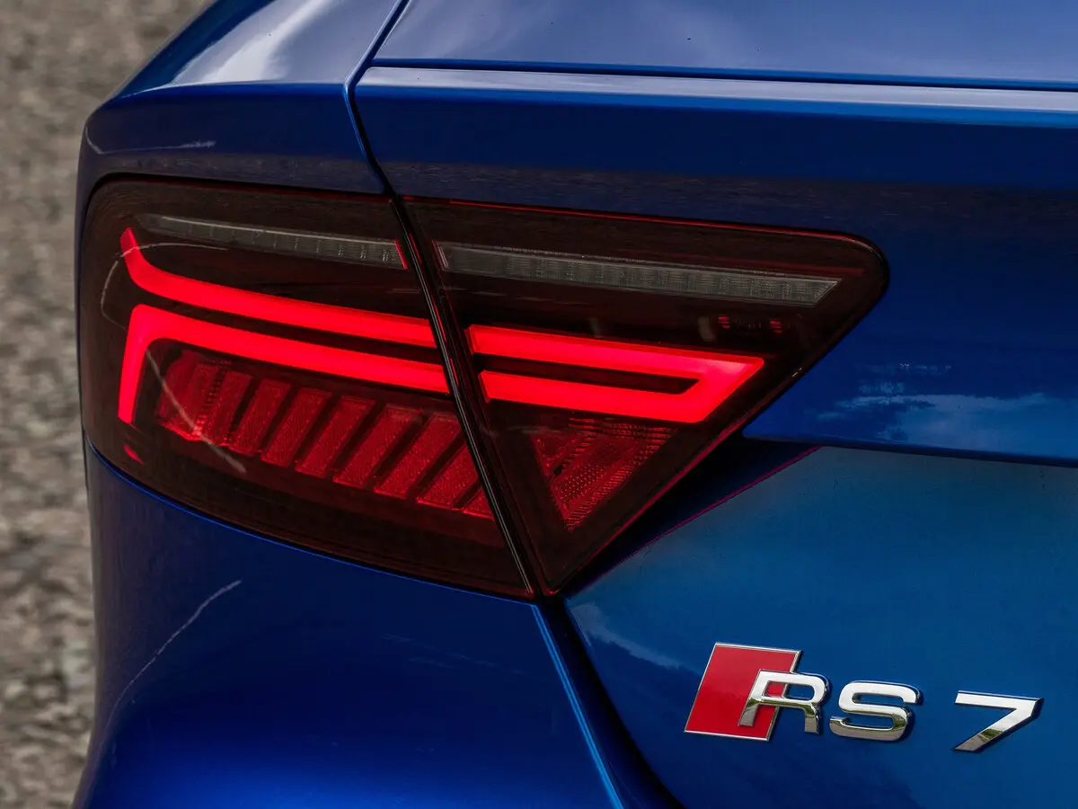 Audi RS 7 I (4G) Рестайлинг Лифтбек Sportback — сүрөт 14