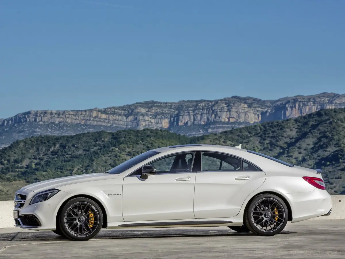 Mercedes-Benz CLS AMG II (W218) Рестайлинг Седан — сүрөт 2