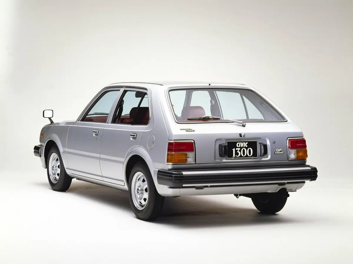 Honda Civic II Хэтчбек 5 дв. — фото 3