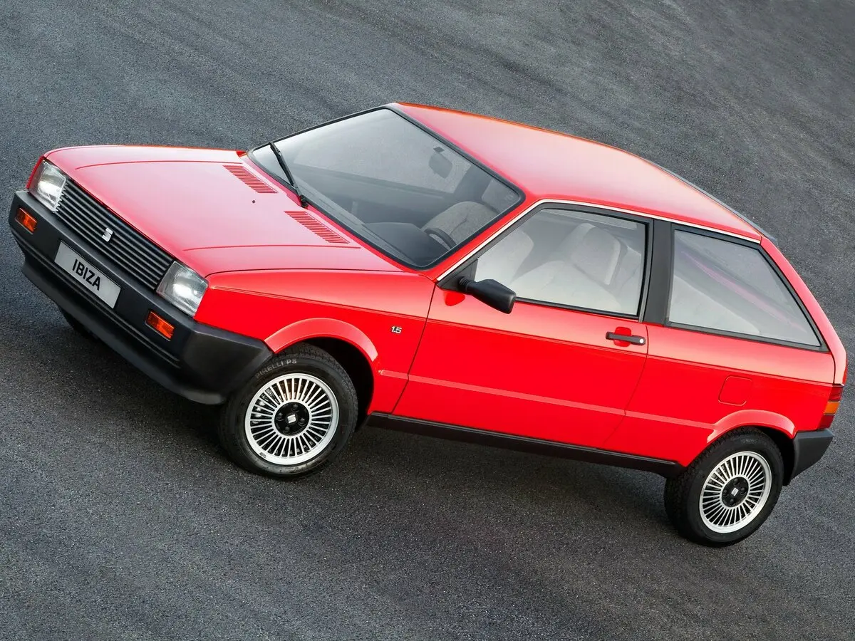 SEAT Ibiza I Хэтчбек 3 дв. — 照片 2