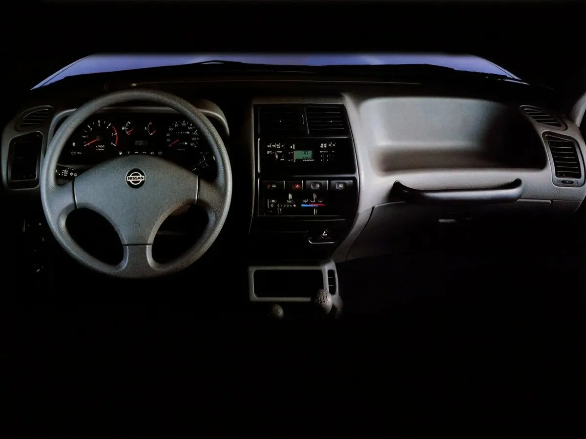 Nissan Terrano II Внедорожник 5 дв. — сүрөт 4