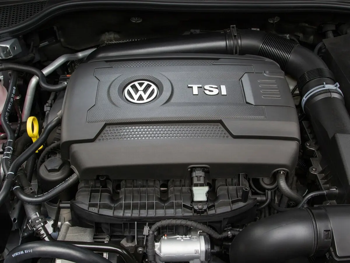 Volkswagen Scirocco III Рестайлинг Хэтчбек 3 дв. — 照片 15