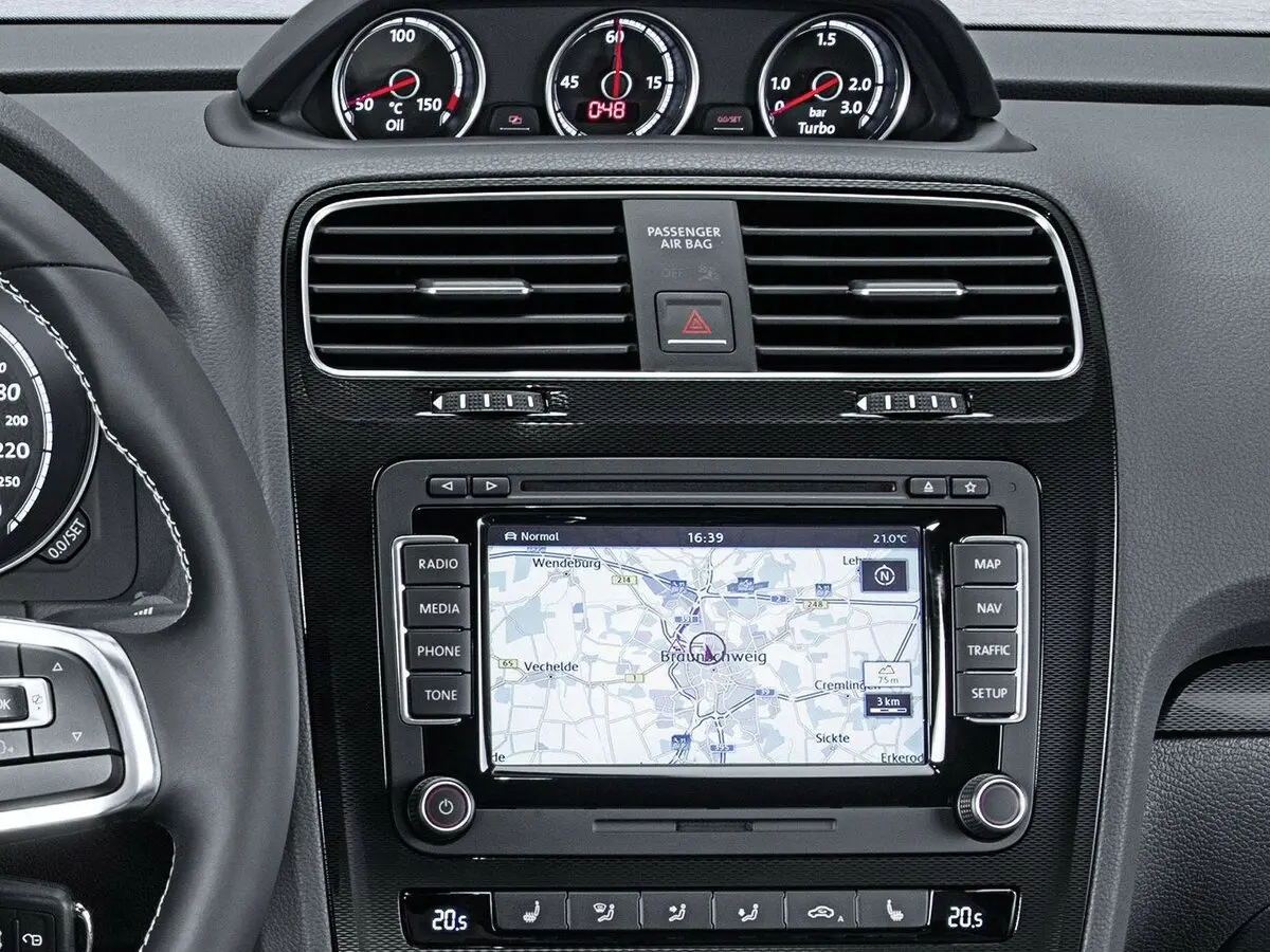 Volkswagen Scirocco III Рестайлинг Хэтчбек 3 дв. — 照片 16