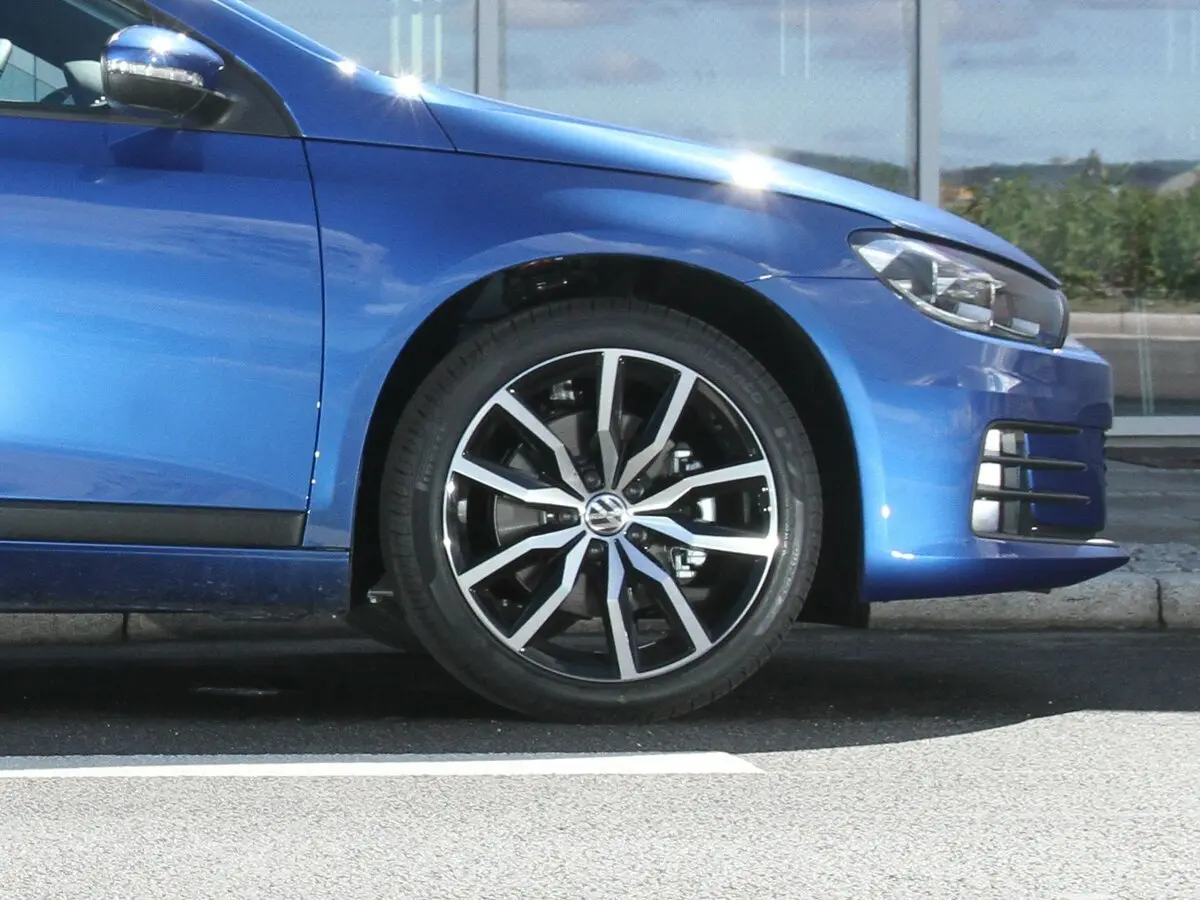 Volkswagen Scirocco III Рестайлинг Хэтчбек 3 дв. — 照片 17