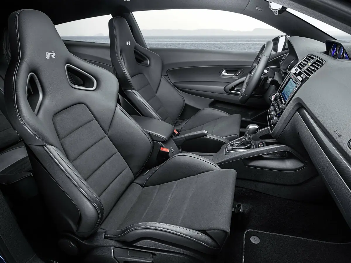 Volkswagen Scirocco R I Рестайлинг Хэтчбек 3 дв. — сүрөт 7