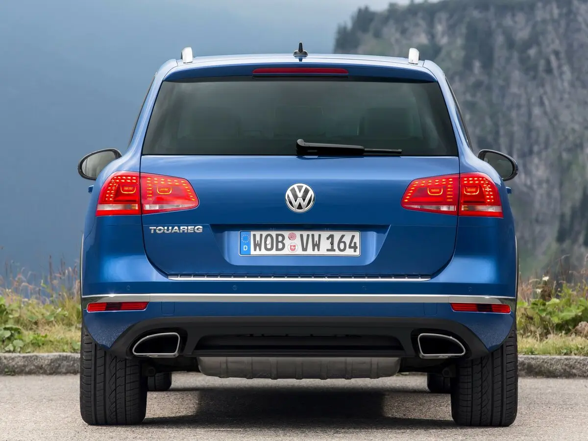 Volkswagen Touareg II Рестайлинг Внедорожник 5 дв. — сүрөт 4