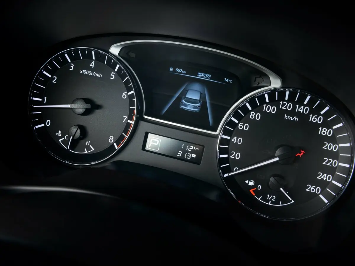 Nissan Pathfinder IV Внедорожник 5 дв. — фото 8