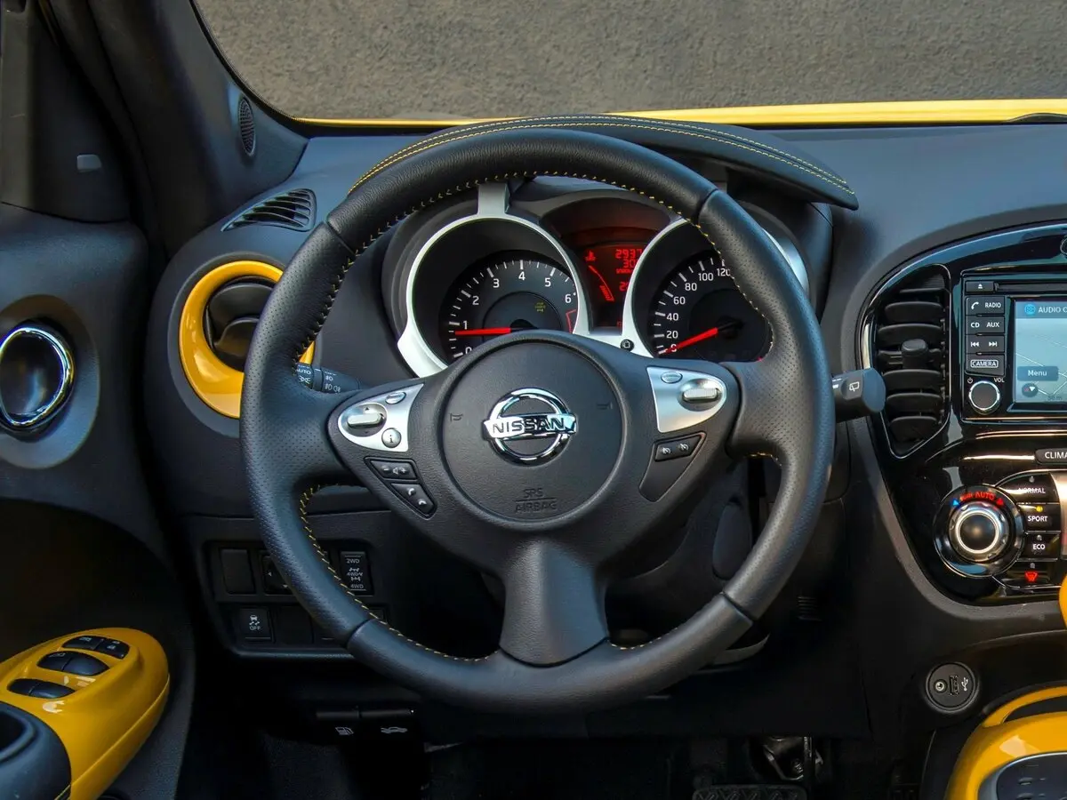 Nissan Juke I Рестайлинг Внедорожник 5 дв. — photo 9