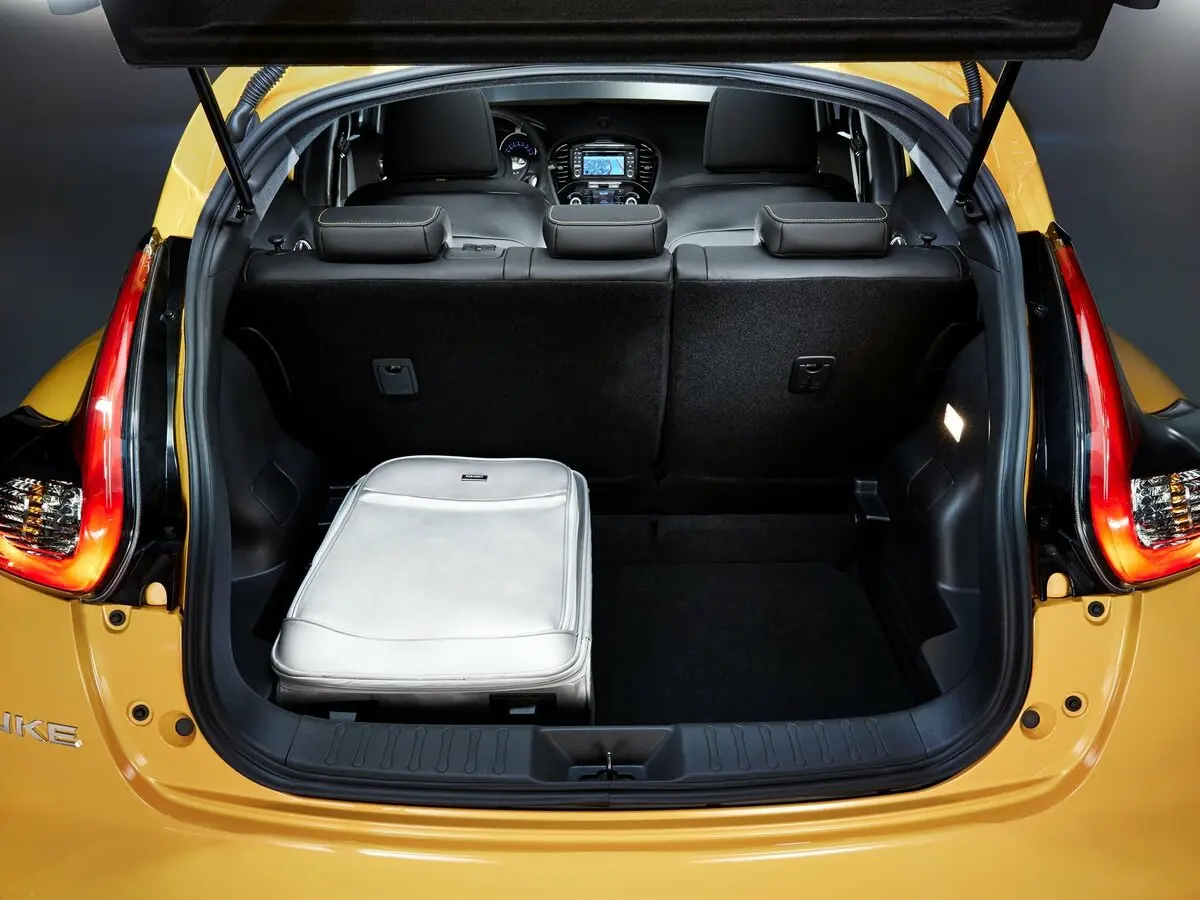 Nissan Juke I Рестайлинг Внедорожник 5 дв. — photo 12