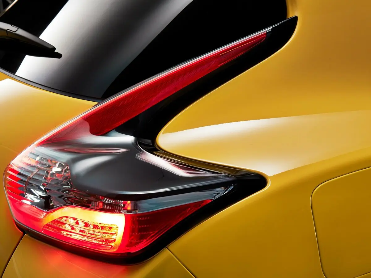 Nissan Juke I Рестайлинг Внедорожник 5 дв. — photo 15