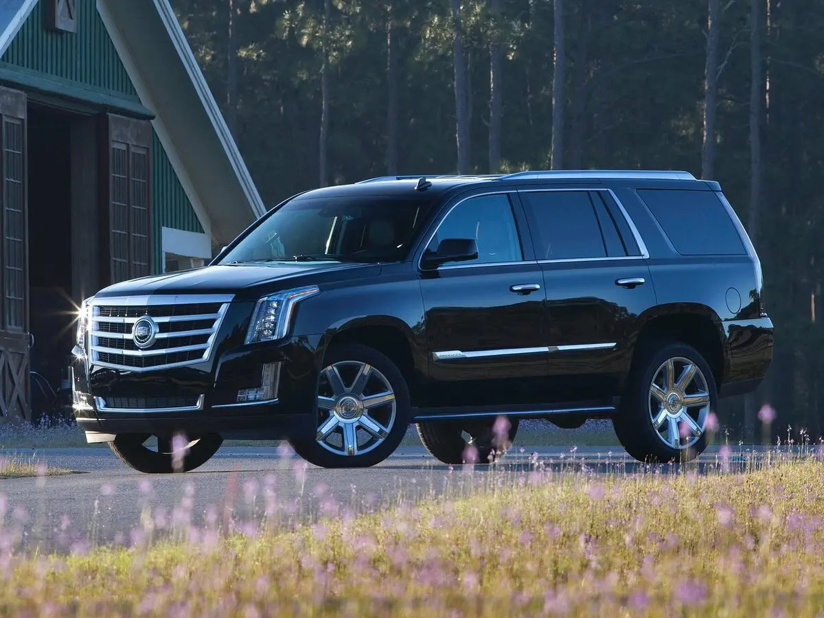 Cadillac Escalade IV Внедорожник 5 дв.