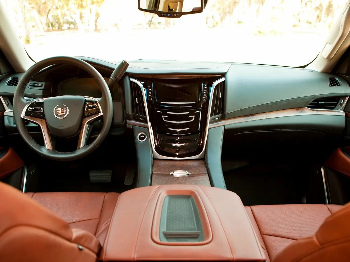 Cadillac Escalade IV Внедорожник 5 дв. — сүрөт 5