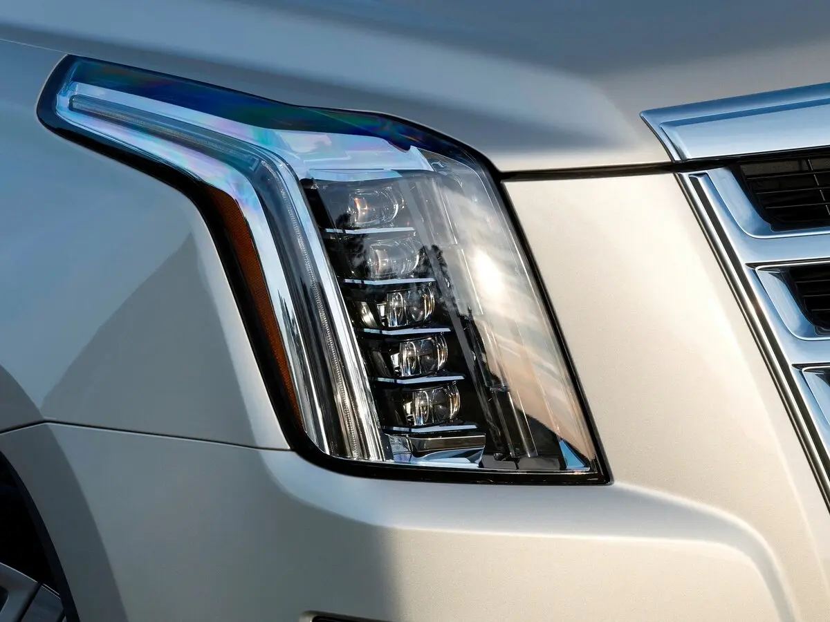 Cadillac Escalade IV Внедорожник 5 дв. — сүрөт 13