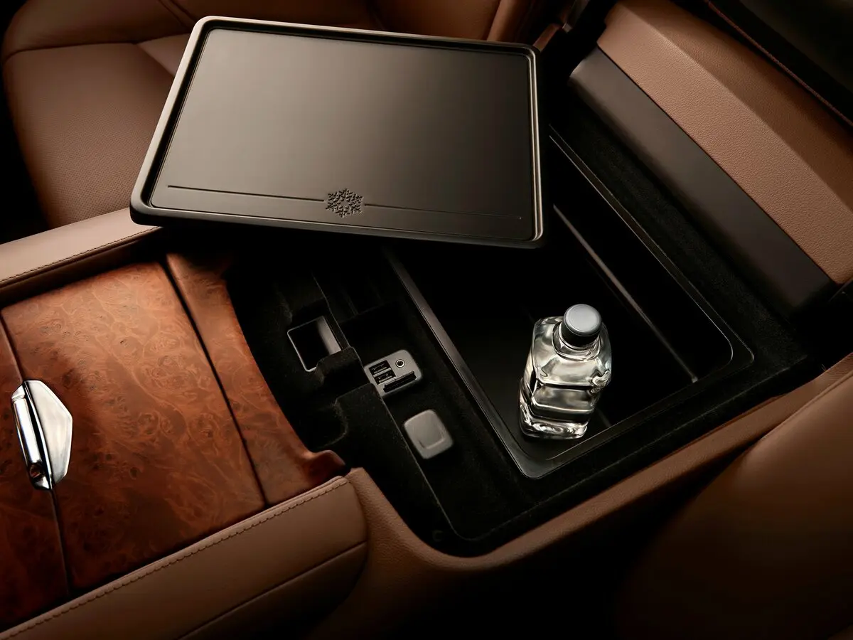 Cadillac Escalade IV Внедорожник 5 дв. — сүрөт 15