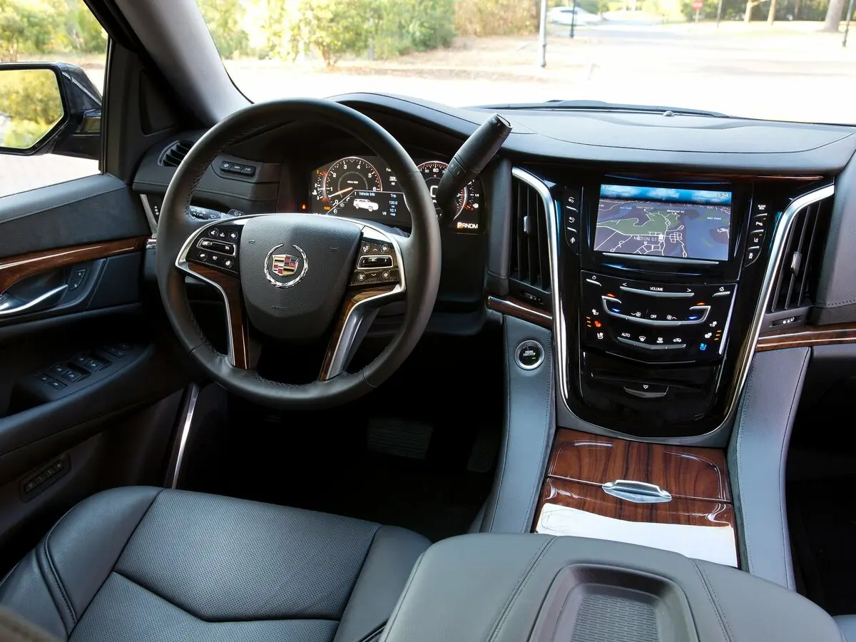 Cadillac Escalade IV Внедорожник 5 дв. ESV — сүрөт 4