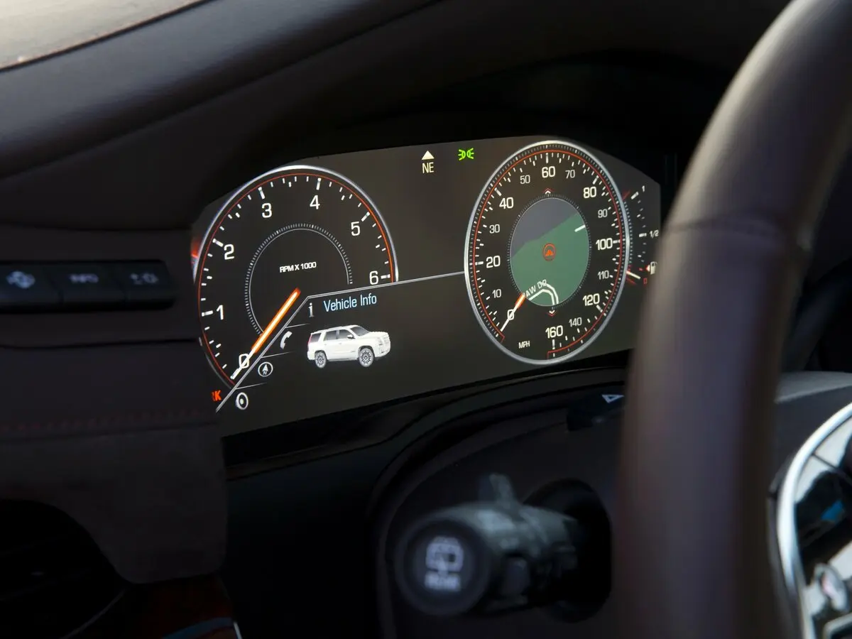 Cadillac Escalade IV Внедорожник 5 дв. ESV — сүрөт 7
