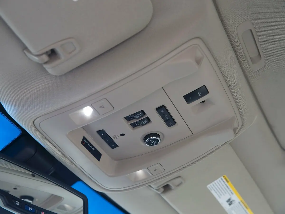 Cadillac Escalade IV Внедорожник 5 дв. ESV — сүрөт 12