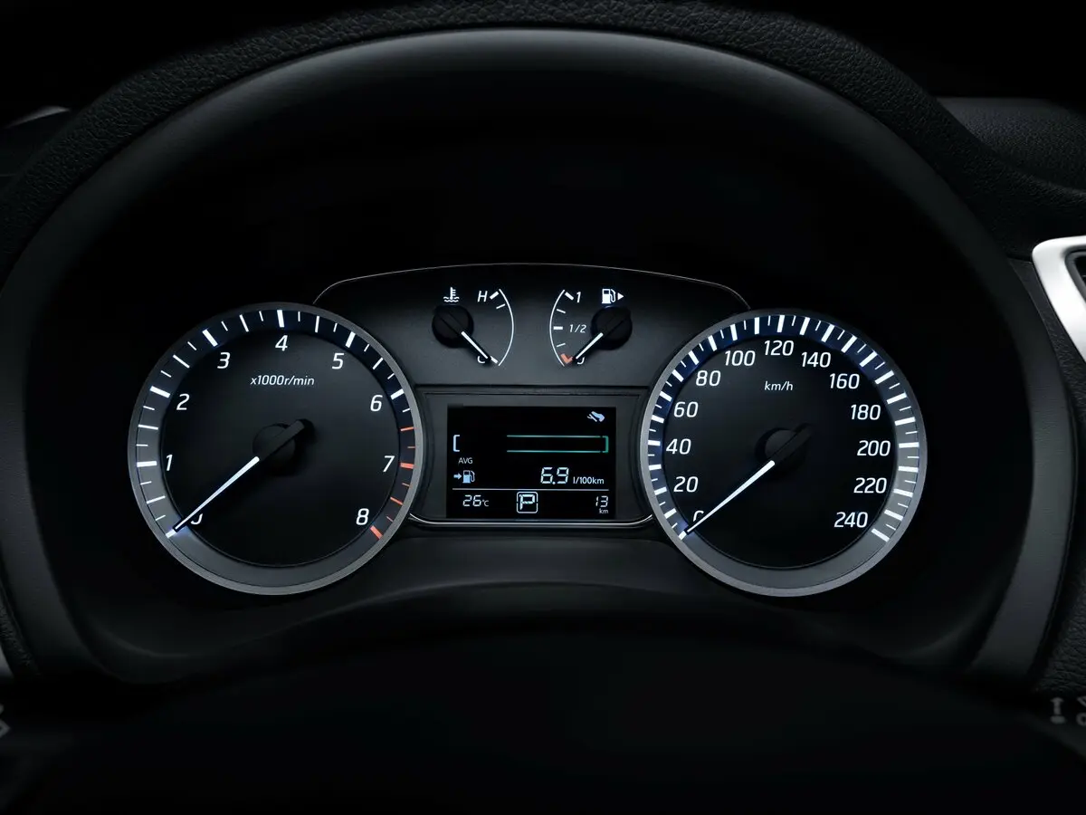Nissan Sentra VII (B17) Седан — сүрөт 7