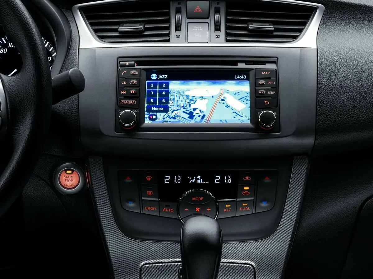 Nissan Sentra VII (B17) Седан — сүрөт 15
