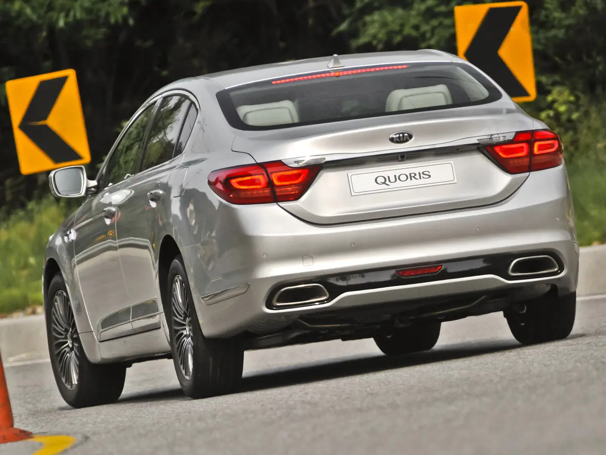 Kia Quoris I Рестайлинг Седан — сүрөт 3
