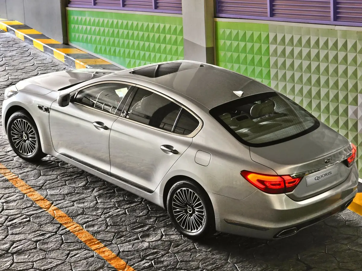 Kia Quoris I Рестайлинг Седан — сүрөт 4