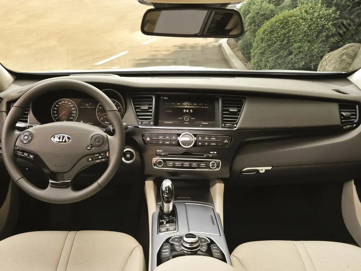 Kia Quoris I Рестайлинг Седан — сүрөт 5