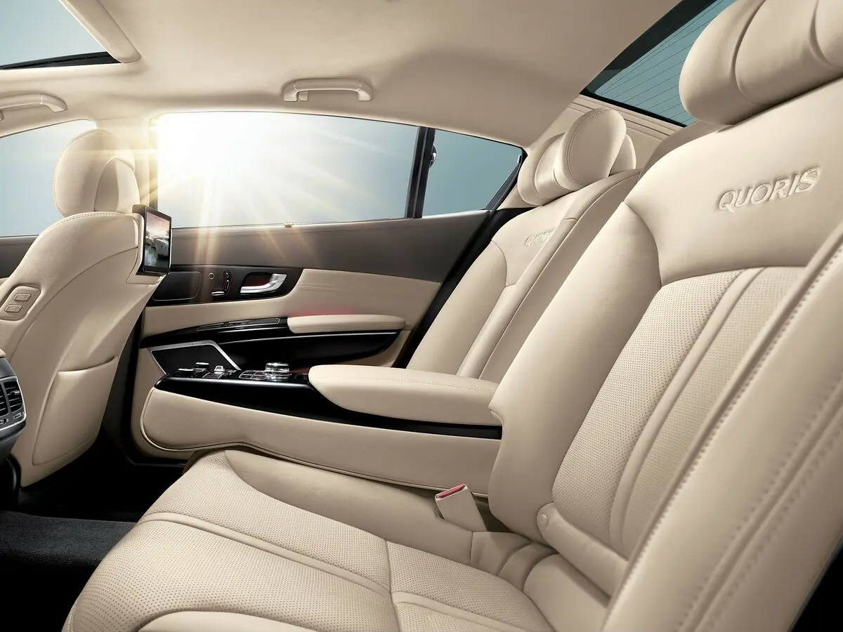 Kia Quoris I Рестайлинг Седан — сүрөт 9