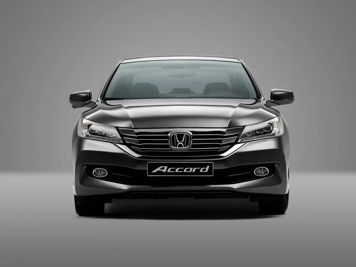 Honda Accord IX Рестайлинг (CIS) Седан — фото 3