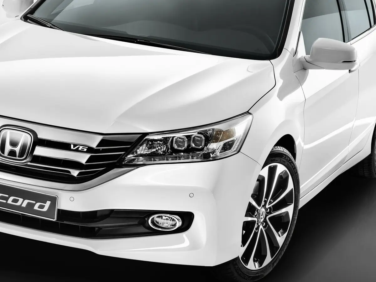 Honda Accord IX Рестайлинг (CIS) Седан — фото 11