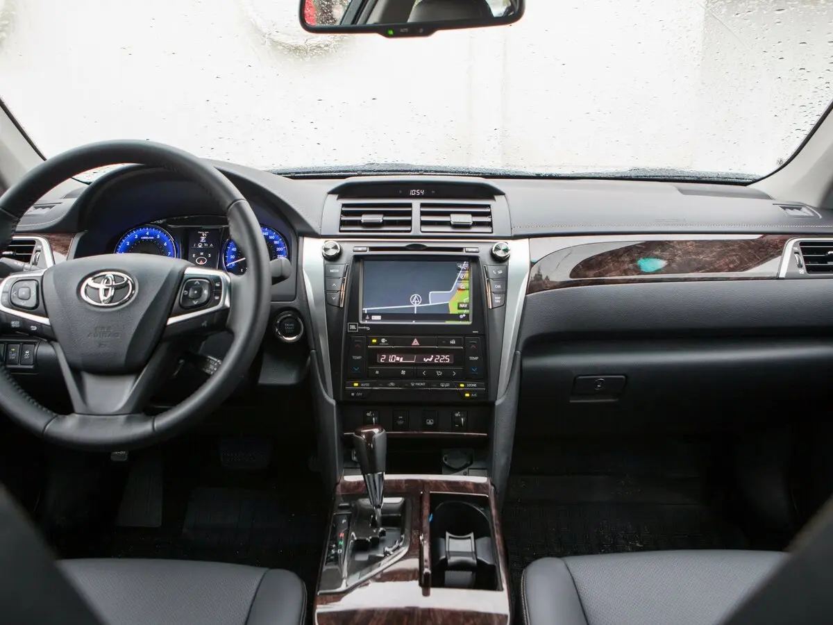 Toyota Camry VII (XV50) Рестайлинг Седан — сүрөт 6