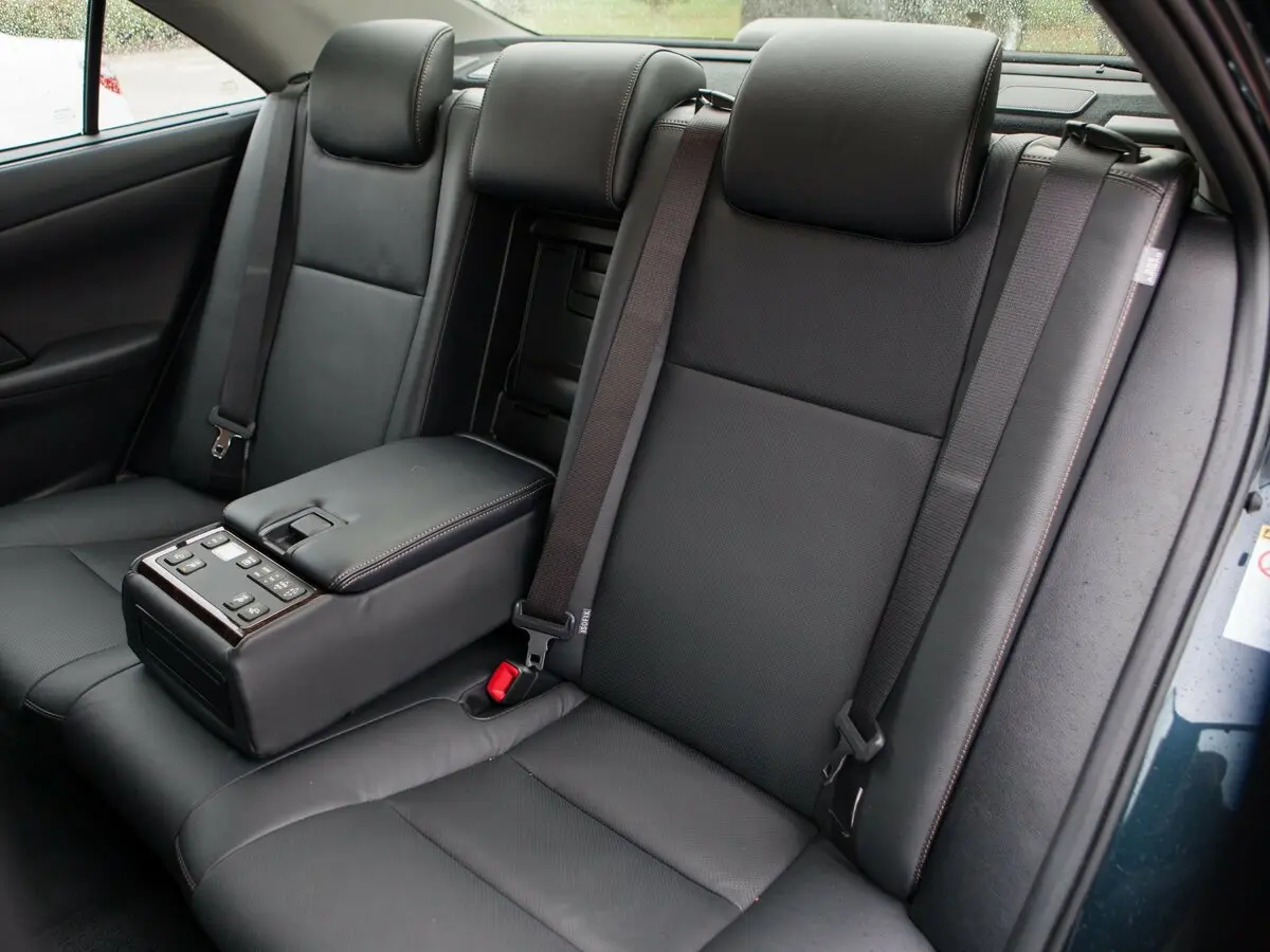 Toyota Camry VII (XV50) Рестайлинг Седан — сүрөт 12