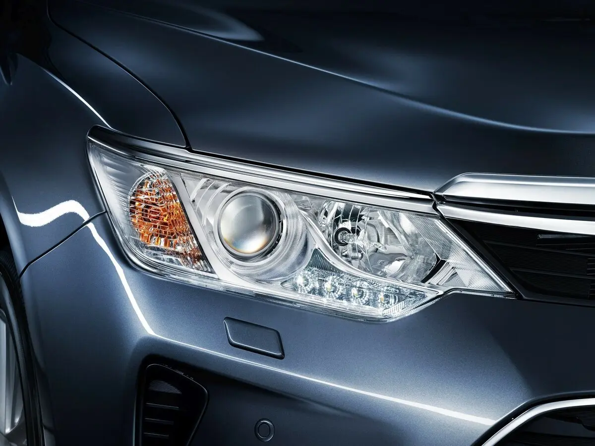 Toyota Camry VII (XV50) Рестайлинг Седан — сүрөт 16