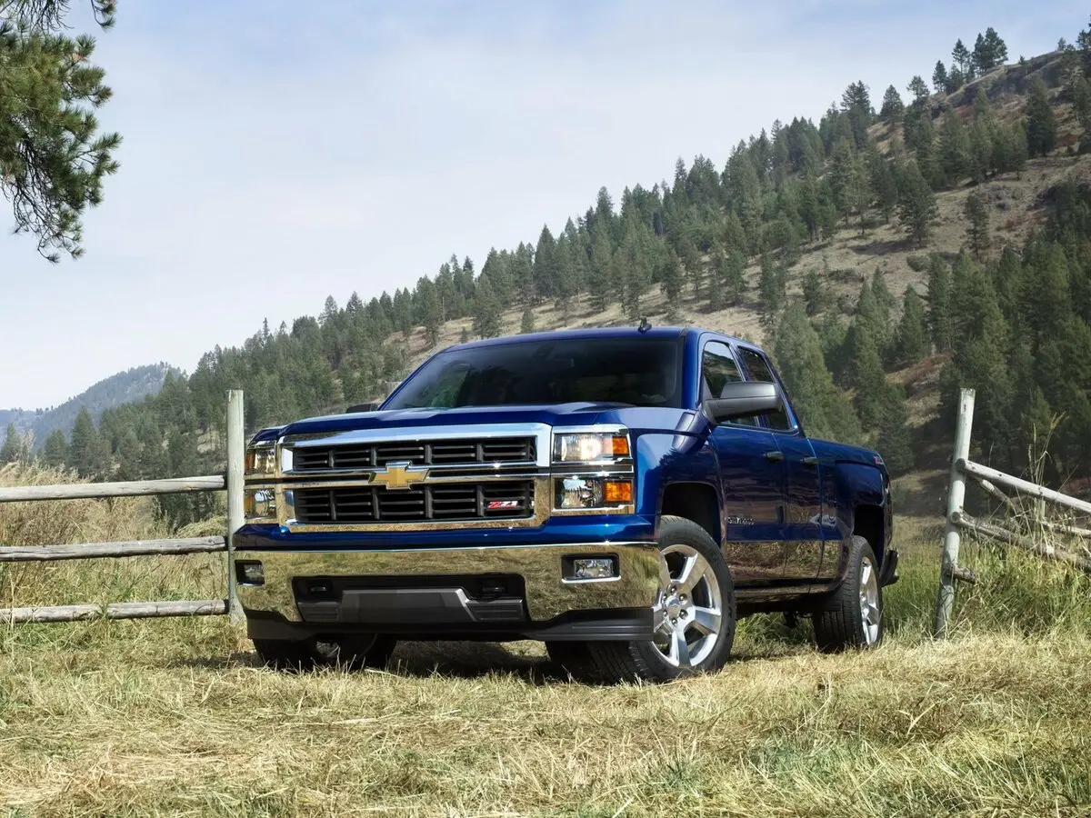 Chevrolet Silverado III (K2XX) Пикап Полуторная кабина Double Cab — сүрөт 2