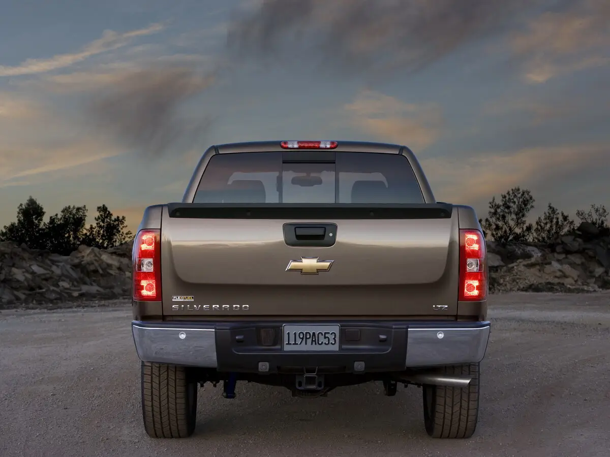 Chevrolet Silverado II (GMT900) Пикап Полуторная кабина Extended Cab — сүрөт 4
