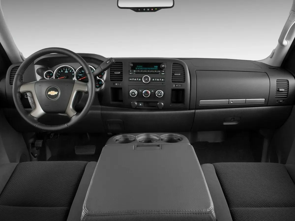 Chevrolet Silverado II (GMT900) Пикап Двойная кабина Crew Cab — сүрөт 6