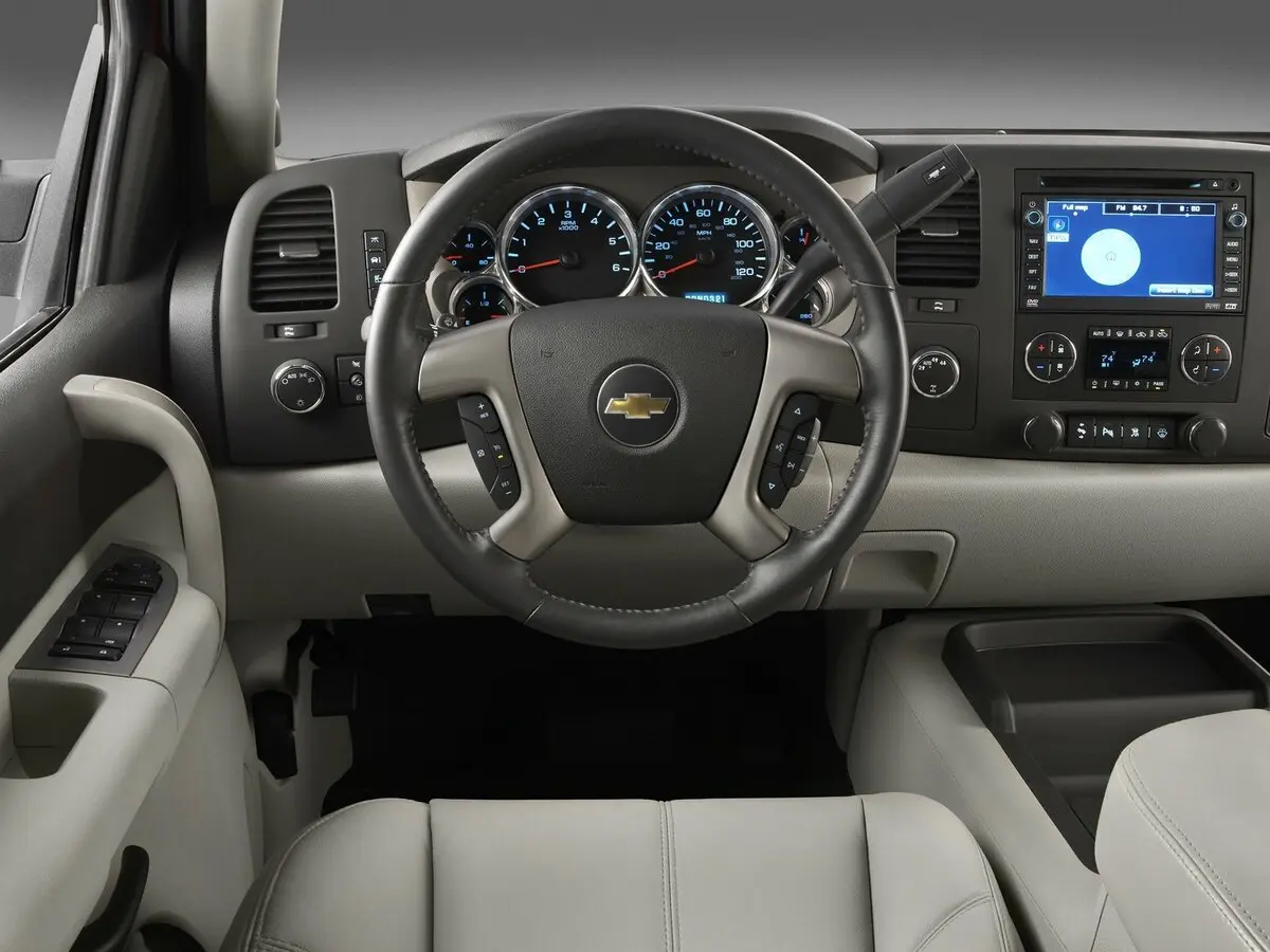 Chevrolet Silverado II (GMT900) Пикап Двойная кабина Crew Cab — сүрөт 7