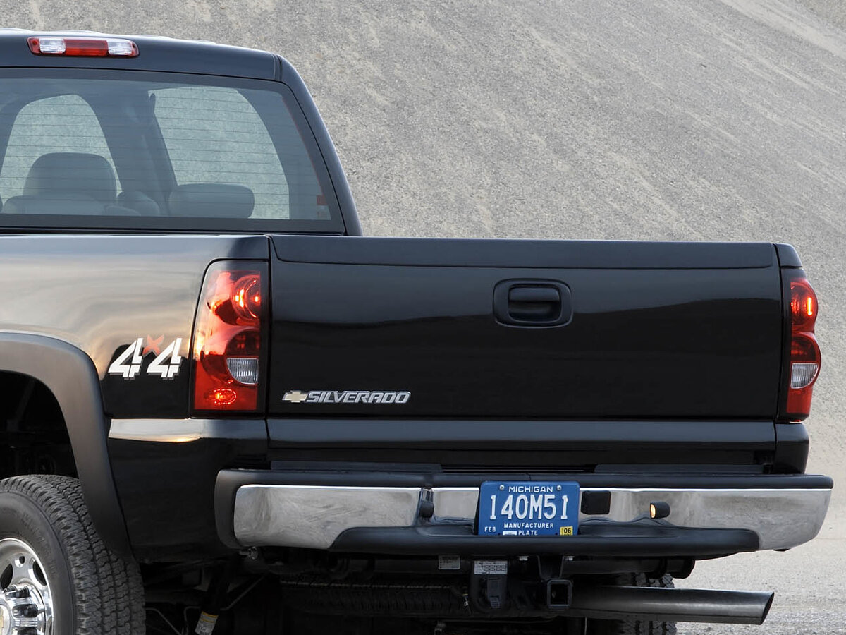 Chevrolet Silverado I (GMT800) Рестайлинг Пикап Двойная кабина Crew Cab