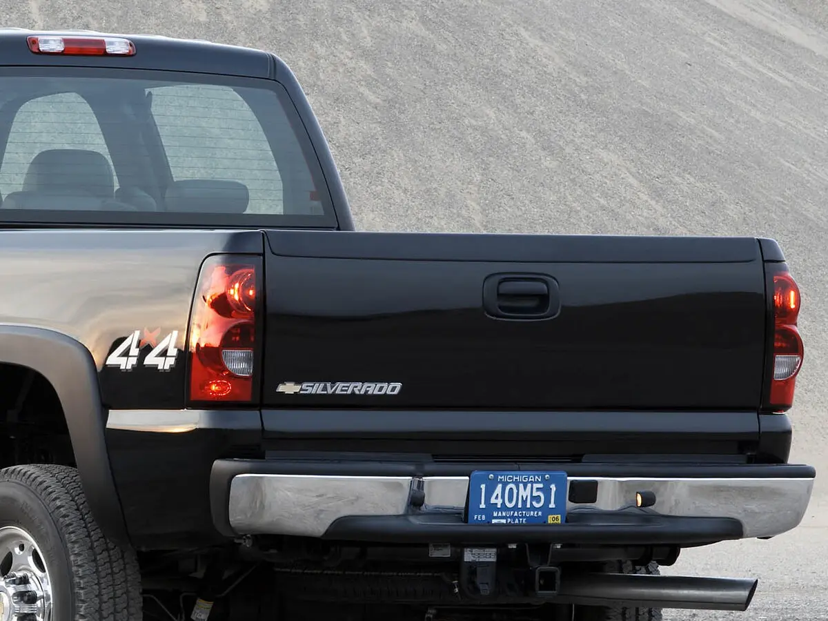 Chevrolet Silverado I (GMT800) Рестайлинг Пикап Двойная кабина Crew Cab — сүрөт 8