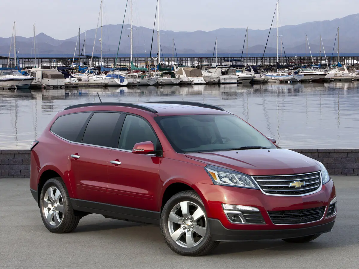 Chevrolet Traverse I Рестайлинг Внедорожник 5 дв. — photo 2