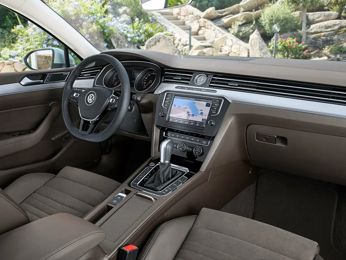 Volkswagen Passat B8 Седан — фото 7