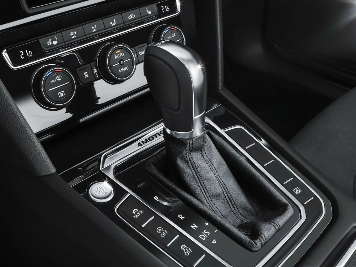 Volkswagen Passat B8 Седан — фото 11