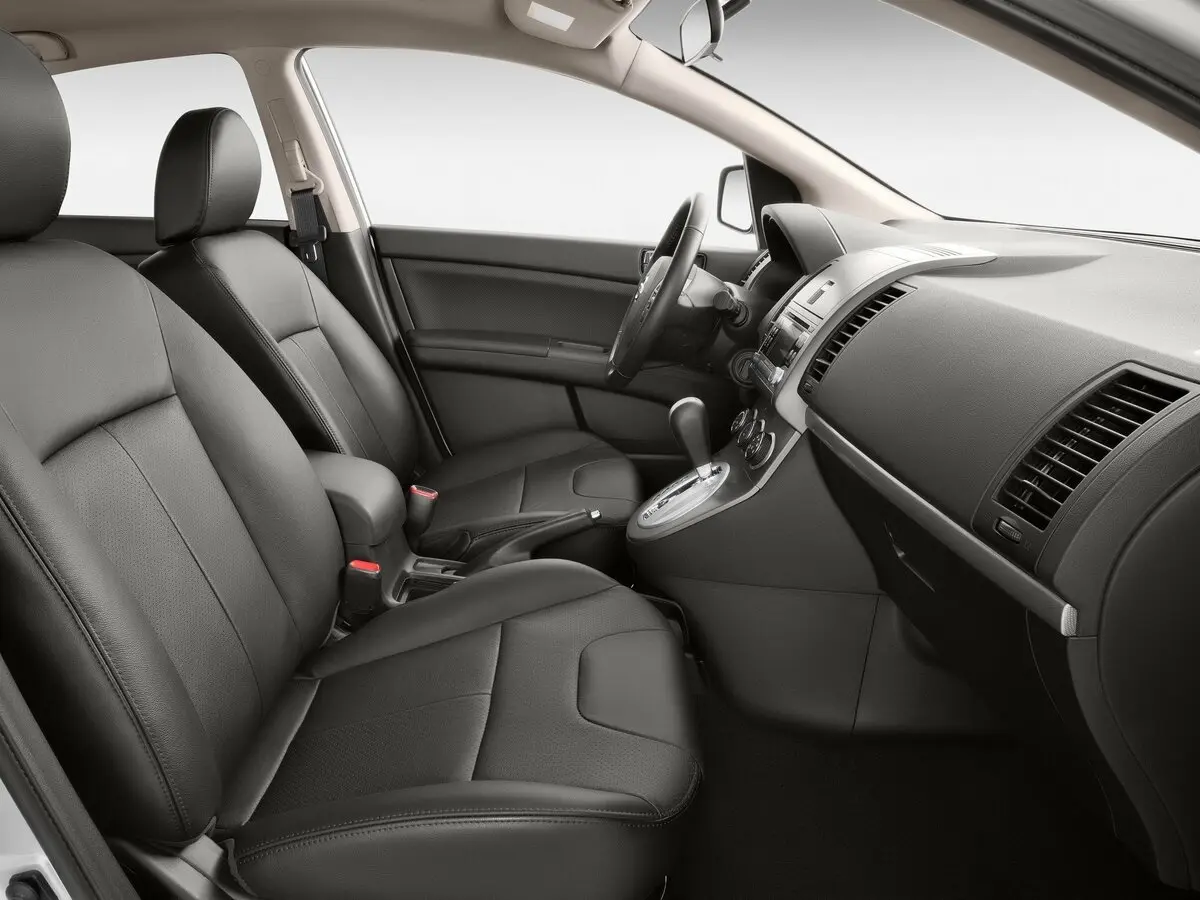 Nissan Sentra VI (B16) Рестайлинг Седан — сүрөт 6