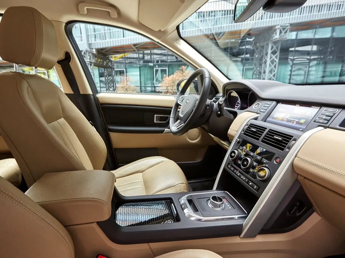 Land Rover Discovery Sport I Внедорожник 5 дв. — photo 8