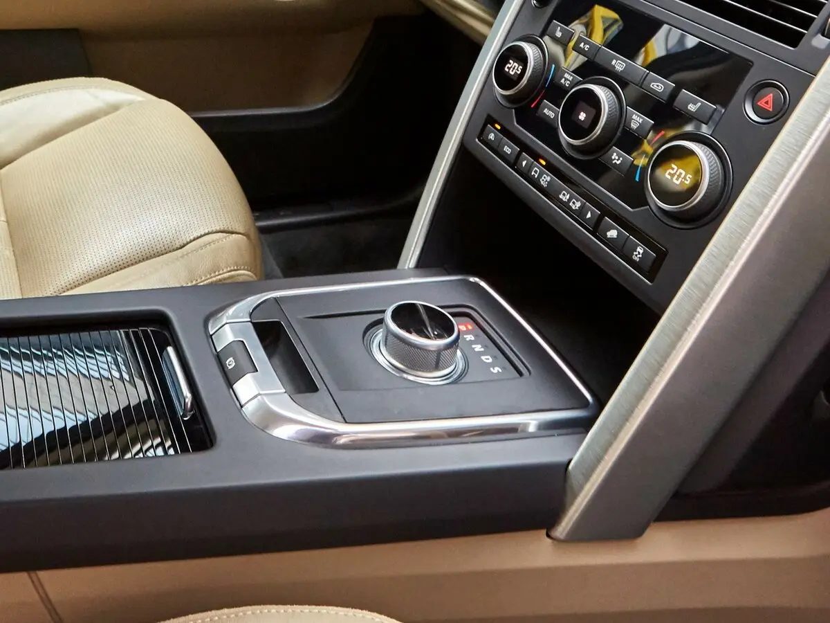 Land Rover Discovery Sport I Внедорожник 5 дв. — photo 11