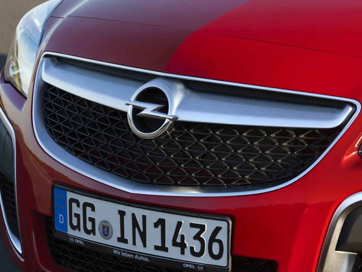 Opel Insignia OPC I Рестайлинг Лифтбек — сүрөт 7